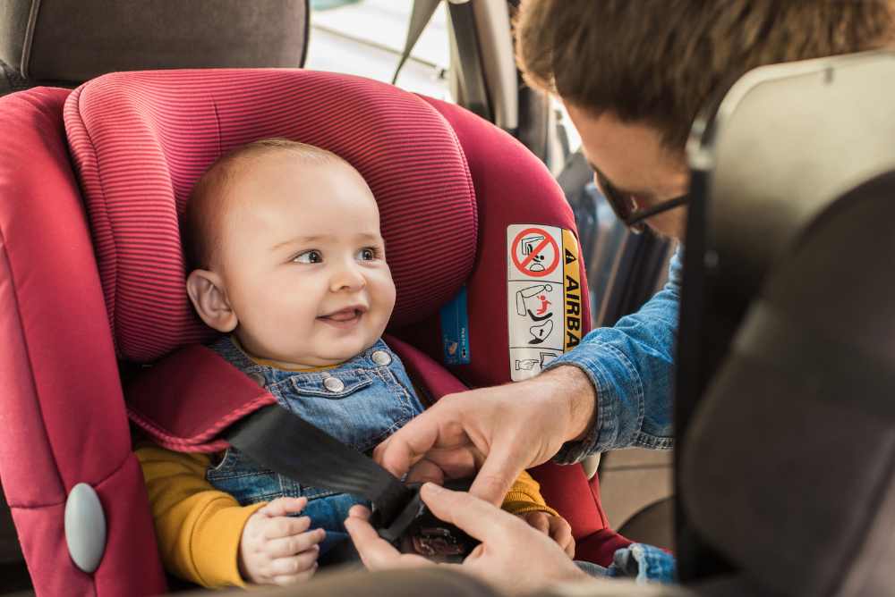 Qual è il posto più sicuro in auto per il bambino?