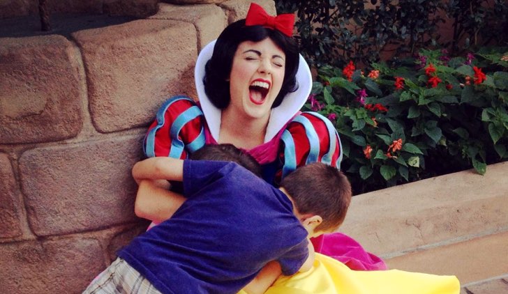 Baby Sitter che si vesta da principesse Disney per 46mila sterline l'anno