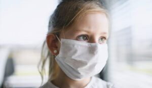 coronavirus anche i bambini devono mettere le mascherine?